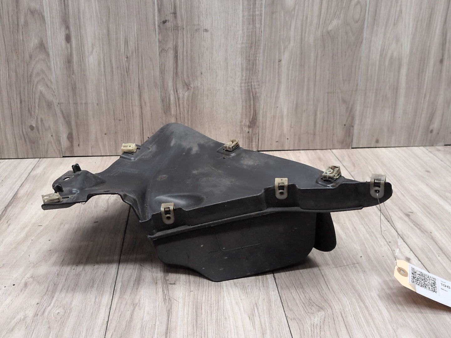2014 - 2018 BMW X5 F85 Front Right Passenger Bumper Mud Flap 8056384 S63B44T2