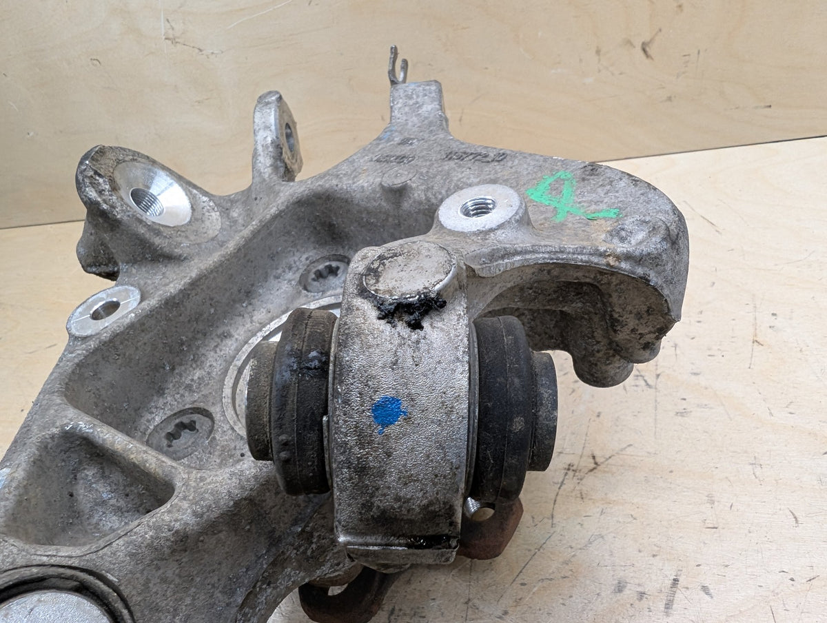 OEM BMW G01 X3 30i 30iX M40iX REAR Right Passenger Knuckle Hub Spindle Bearing