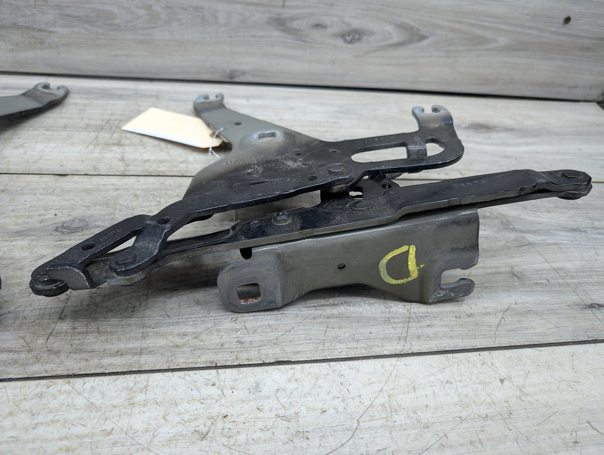 OEM BMW F15 F16 F85 X5 X6 Left Right Hood Hinge Support Bracket Brace SET