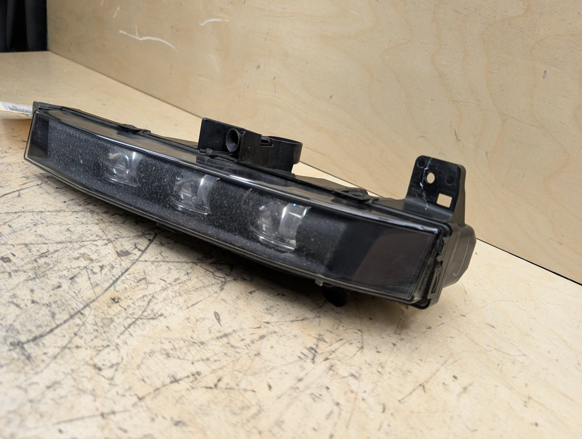 16-19 OEM BMW G11 G12 740 750 M760 B7 Front Right Passenger Side LED Fog Light