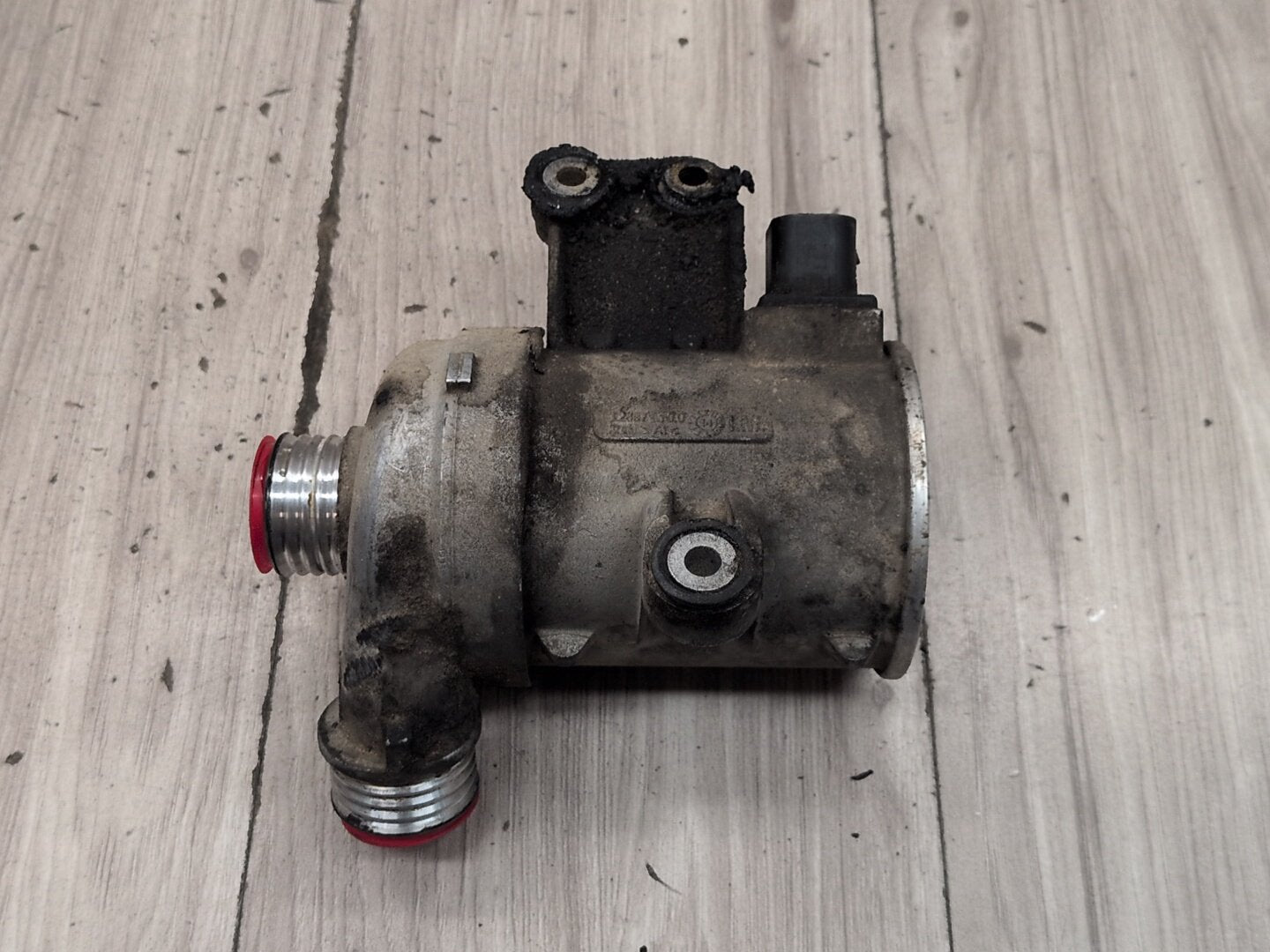 OEM BMW F10 F15 F22 F30 F32 F33 F36 F87 Engine N55 Auxiliary Water Pump Cooling
