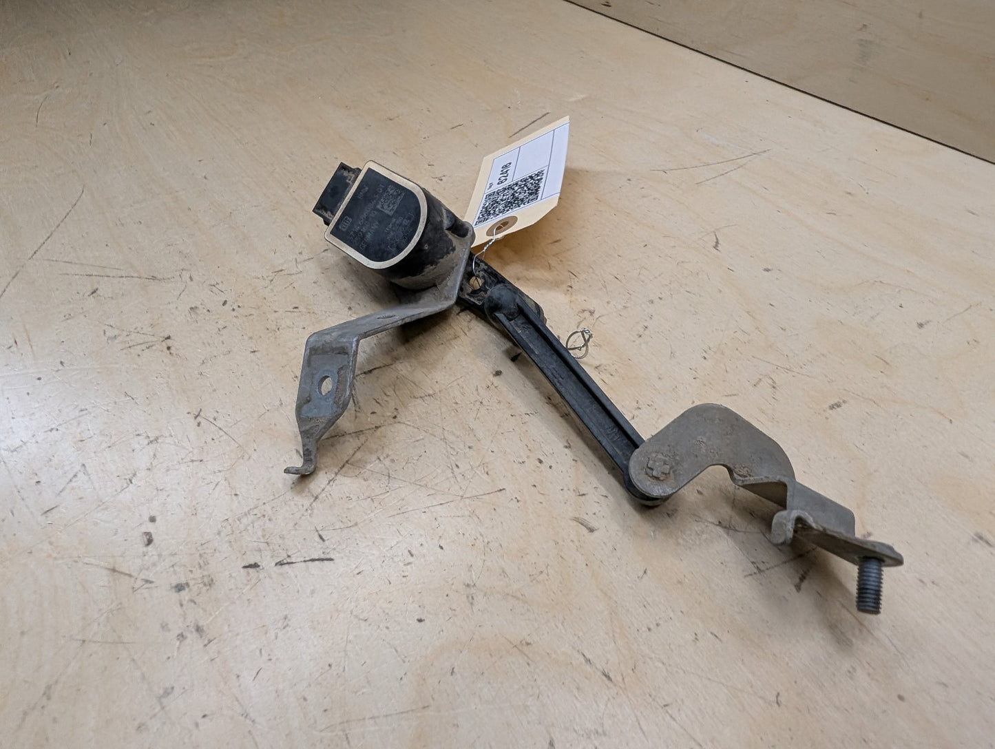 OEM BMW F10 F22 F30 F32 F36 F80 F82 M4 Front Rear Left Right Height Level Sensor