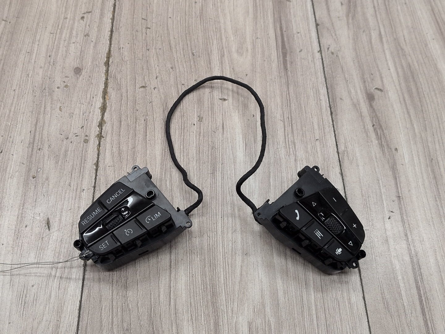 2019 - 2026 BMW X5 G05 Steering Wheel Switch Buttons 7825500 N63B44M3
