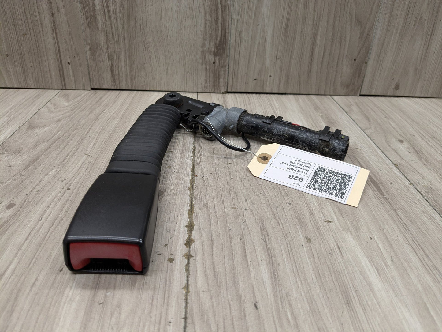 13-16 OEM BMW F01 F02 F10 528 535 750 Front Right Passenger Side Seatbelt Buckle