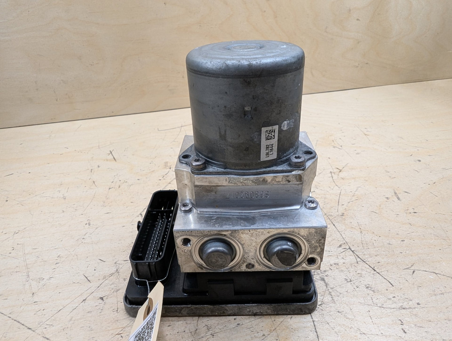 2018-2024 BMW X3 G01 ABS Pump Module 6893764