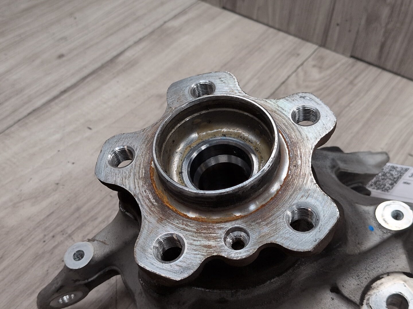 19-25 OEM BMW G20 330 M340 REAR Left Driver Knuckle Wheel Hub Spindle Bearing