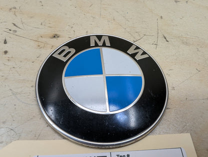 2012-2018 BMW 328i F30 Front Bumper Emblem Badge Symbol Logo 7288752