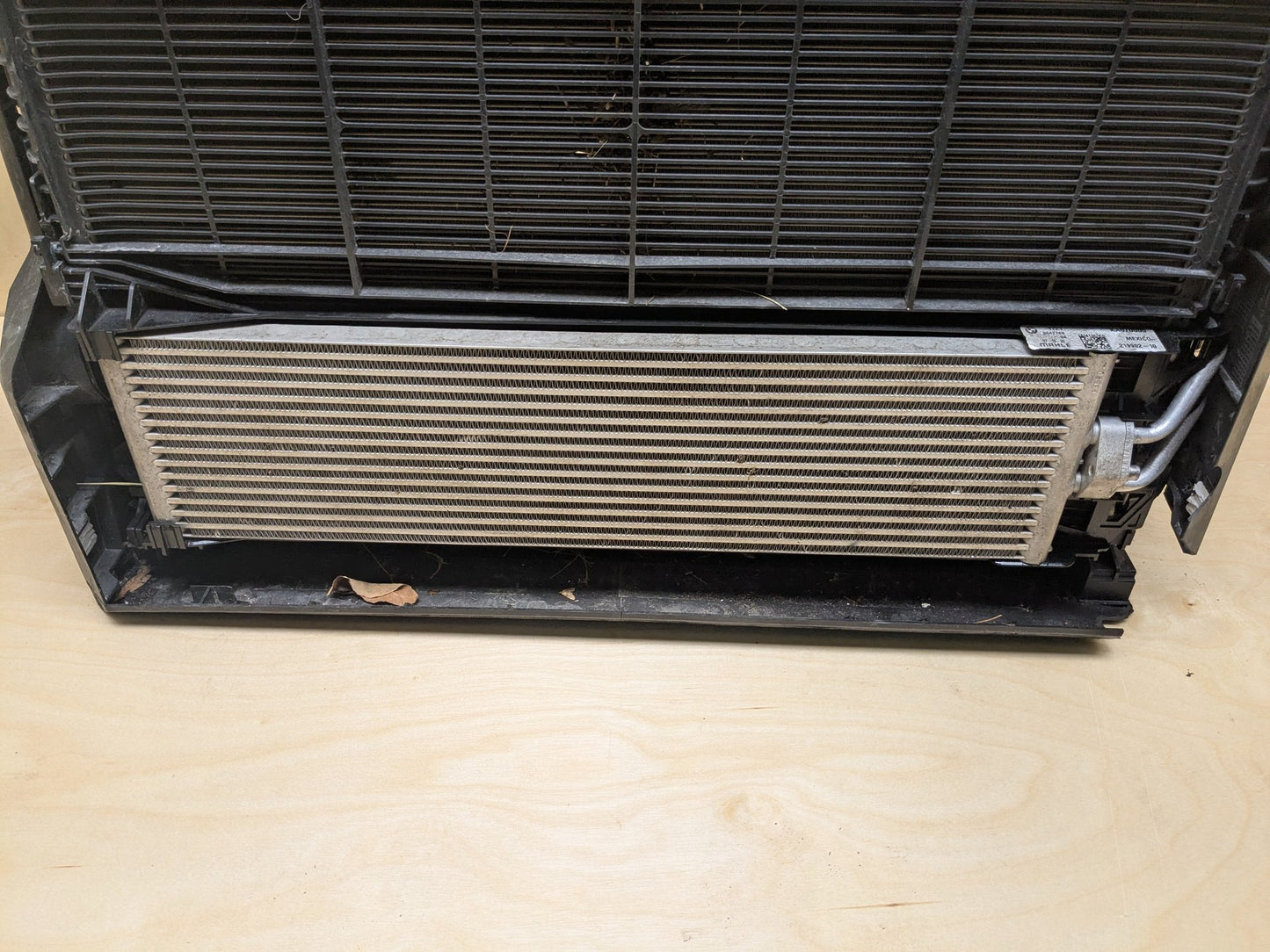 2019 - 2026 BMW X5 G05 Radiator Cooling Condenser Fan Shroud Assembly SET 8686172 B58B30M1
