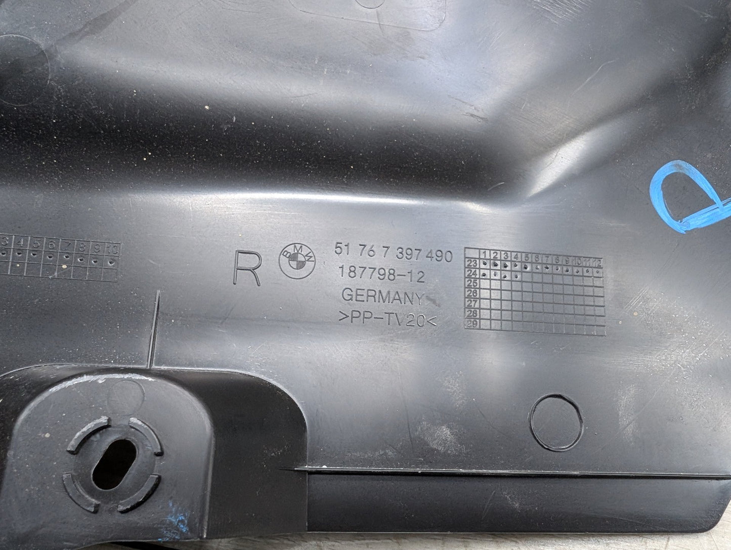 2018 - 2024 BMW X3 G01 Right Passenger Engine Bay Cover Panel Seal Trim 7397490 B46B20O1