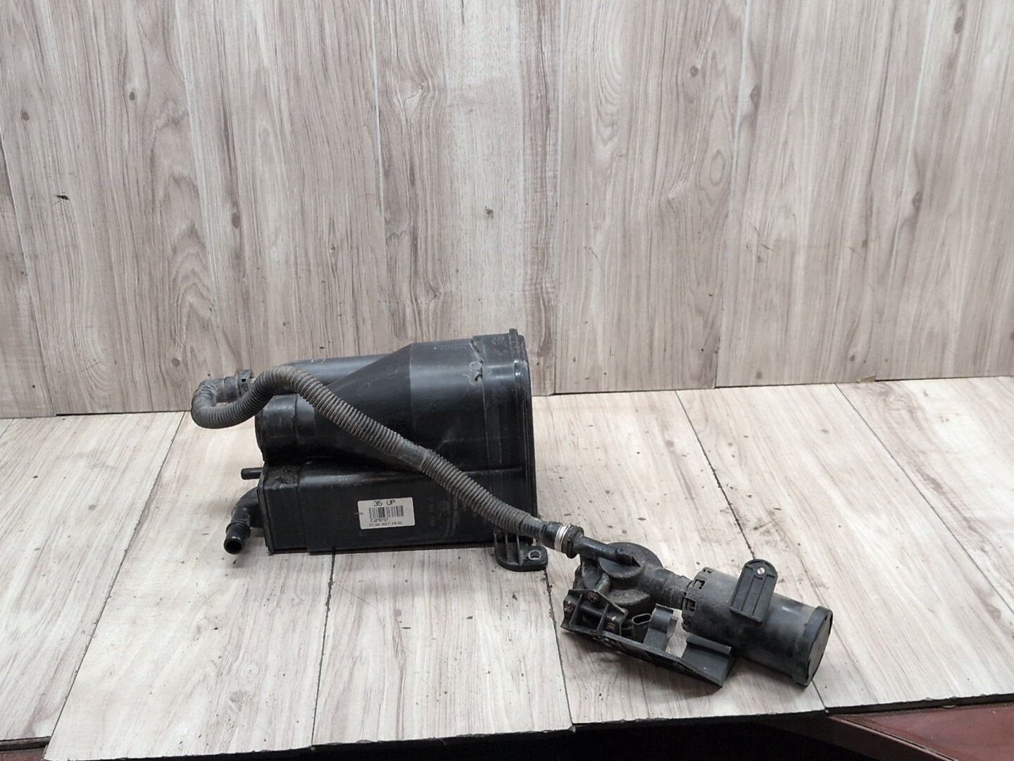 OEM BMW G11 G12 740 750 M760 Charcoal Filter Fuel Tank Vapor Evaporator Canister