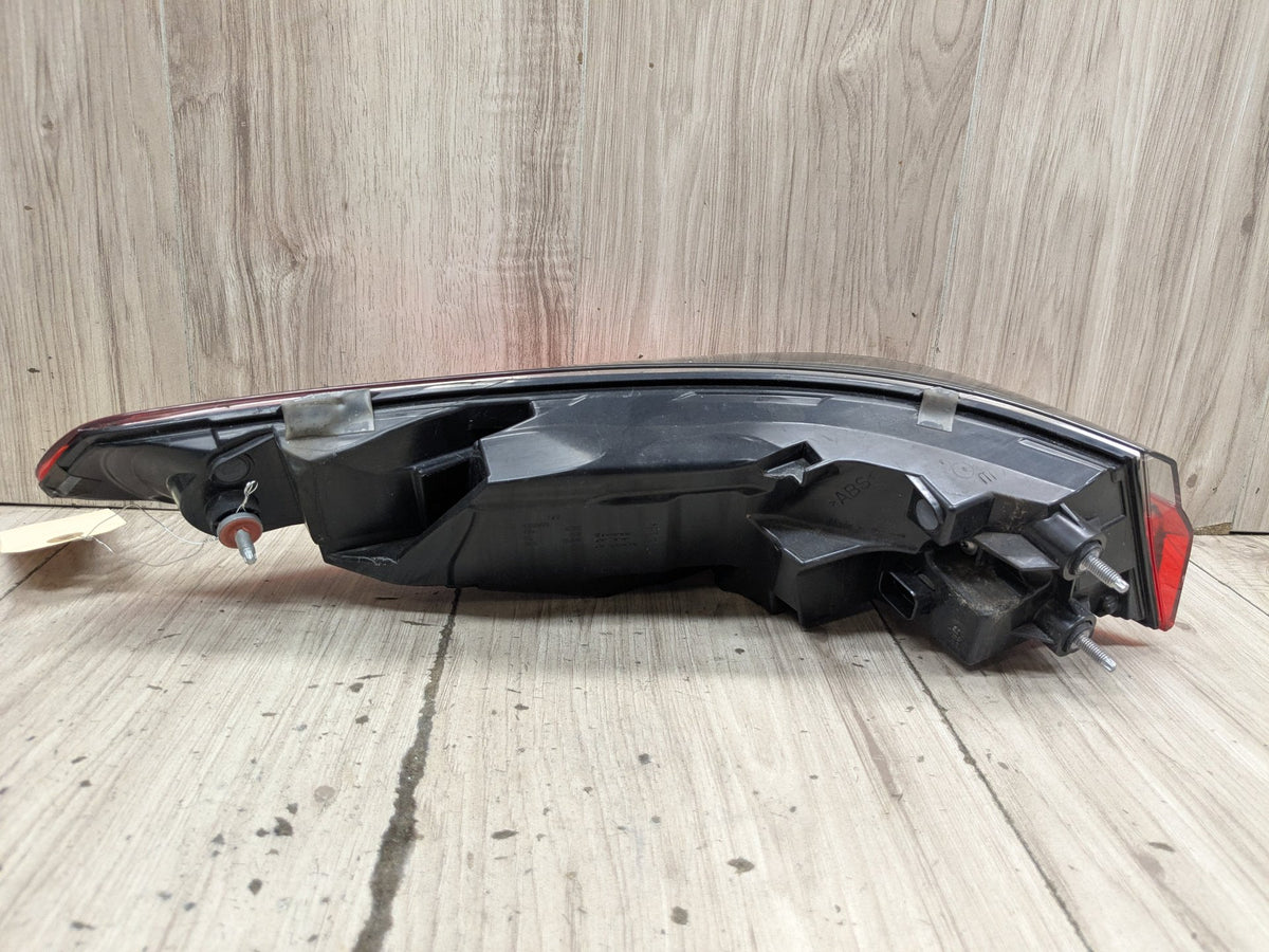 2022-2026 BMW 430i G26 Rear Right Passenger Outer Tail Light 7477606 OEM
