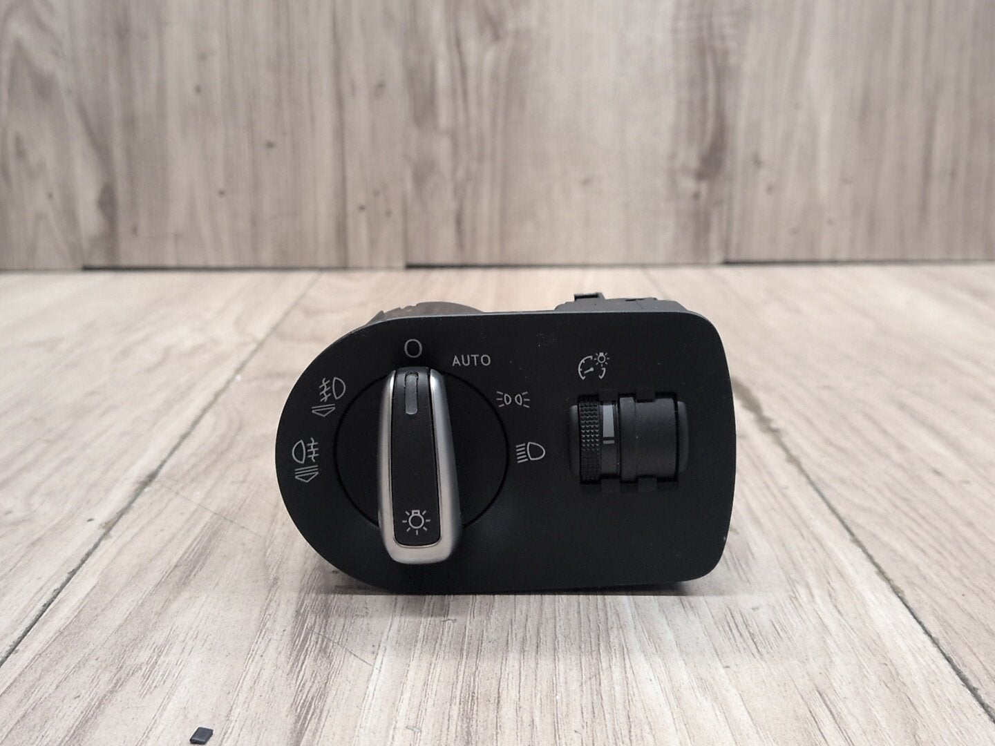 2015-2018 Audi Q3 8U Headlamp Switch 8X1941531AD