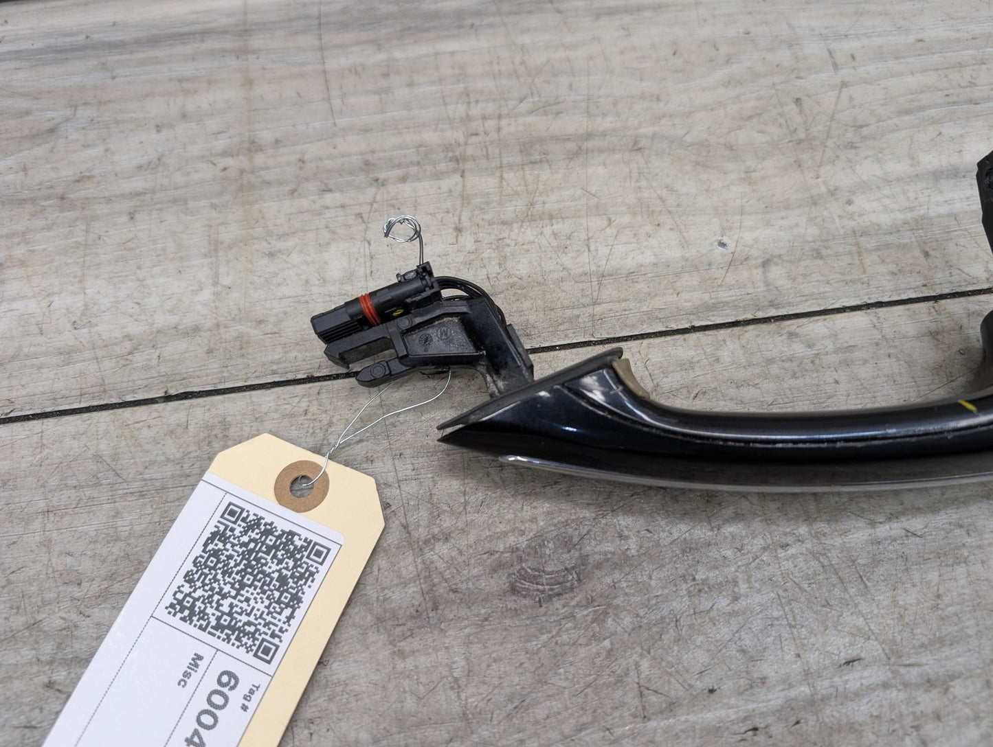 2009-2015 BMW 750Li F02 Front Left Driver Exterior Door Handle w/ Comfort Access 7305365
