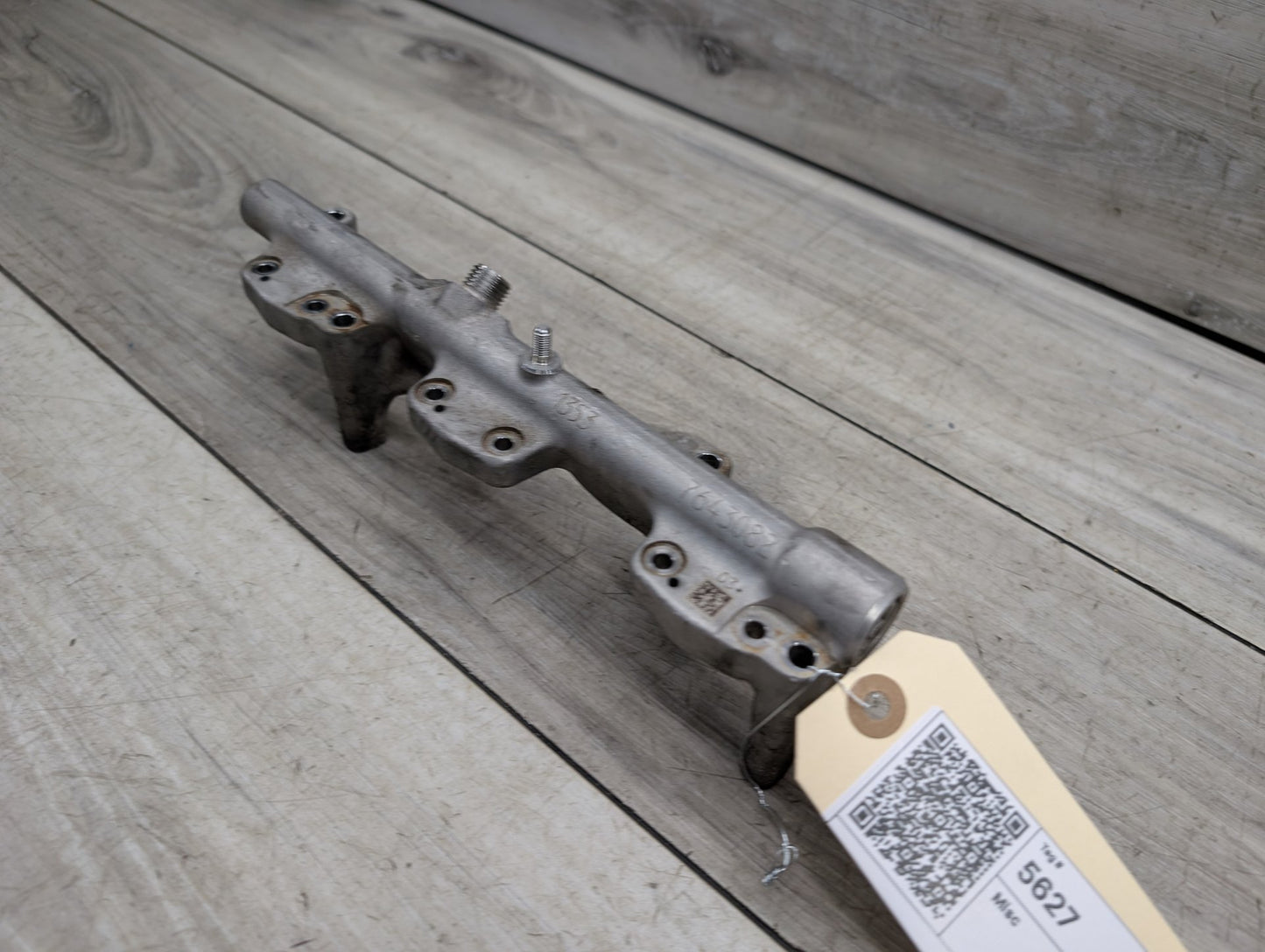 OEM BMW F30 G30 M240 340 440 540 740 Engine Pressure Fuel Injector Rail Line B58