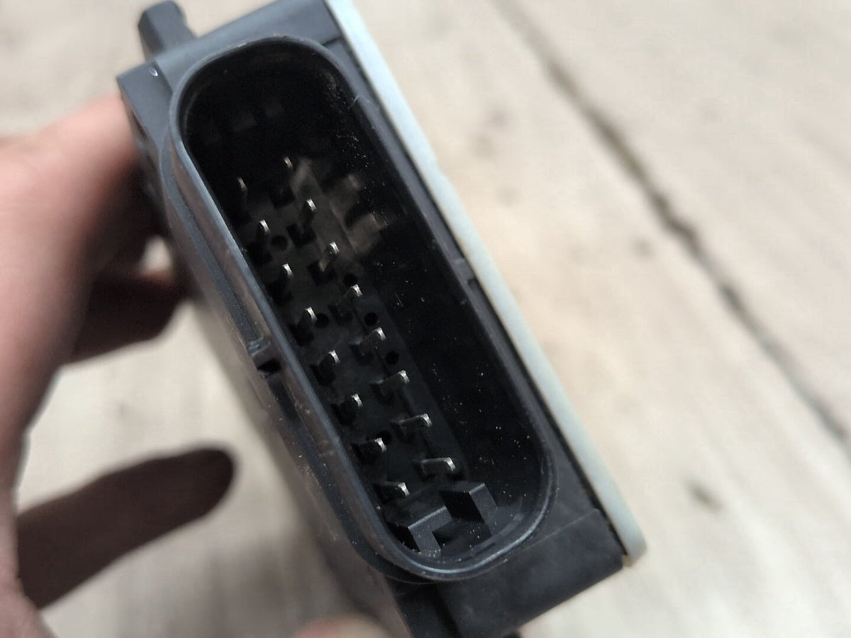 OEM BMW F90 G12 G30 740 750 530 540 M550 M5 Blind Spot Sensor Radar Module