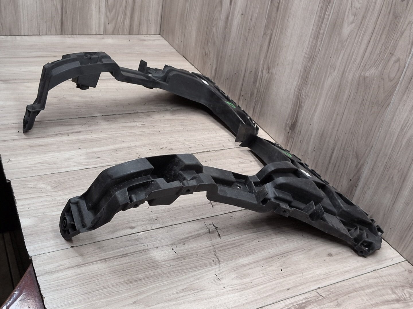 2015-2018 Audi Q3 8U Rear Left Right Bumper Support Brackets SET 8U0807454B