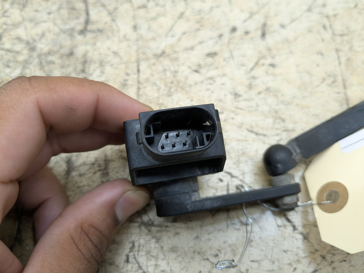 16-22 OEM BMW F30 F44 F80 G01 G20 G30 Suspension Height Level Sensor 2959574