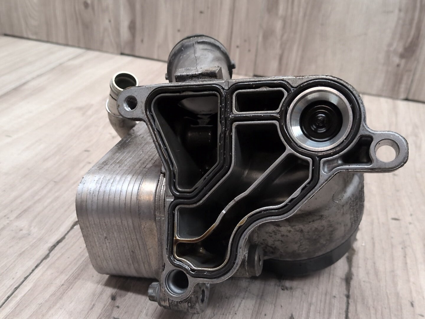 10-17 OEM BMW F01 F07 F10 F12 F25 X3 X4 N55 Engine Oil Filter Housing COOLER