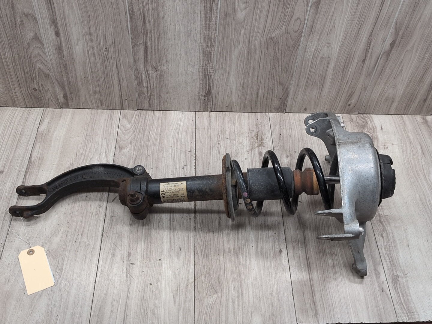 2013 - 2017 Audi S5 8T Front Left or Right Spring Strut Shock Absorber 8T0413031AR CTUB