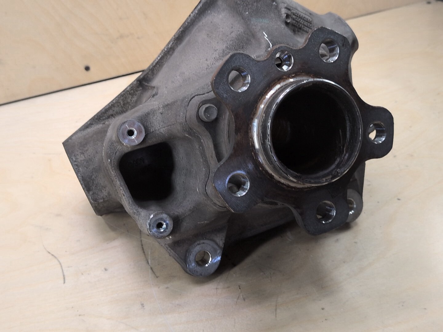 OEM BMW G01 G02 X3 X4 FRONT Right Passenger Knuckle Spindle Wheel Hub Bearing