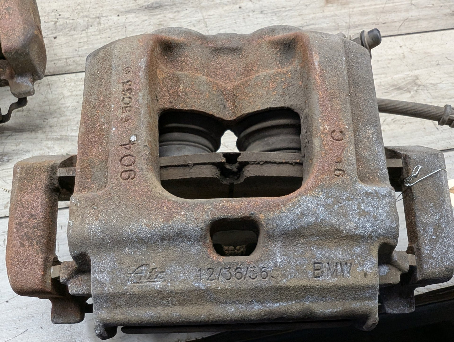 2014 - 2018 BMW X5 F15 Front Left Right Brake Caliper SET 6776785 N63B44O1