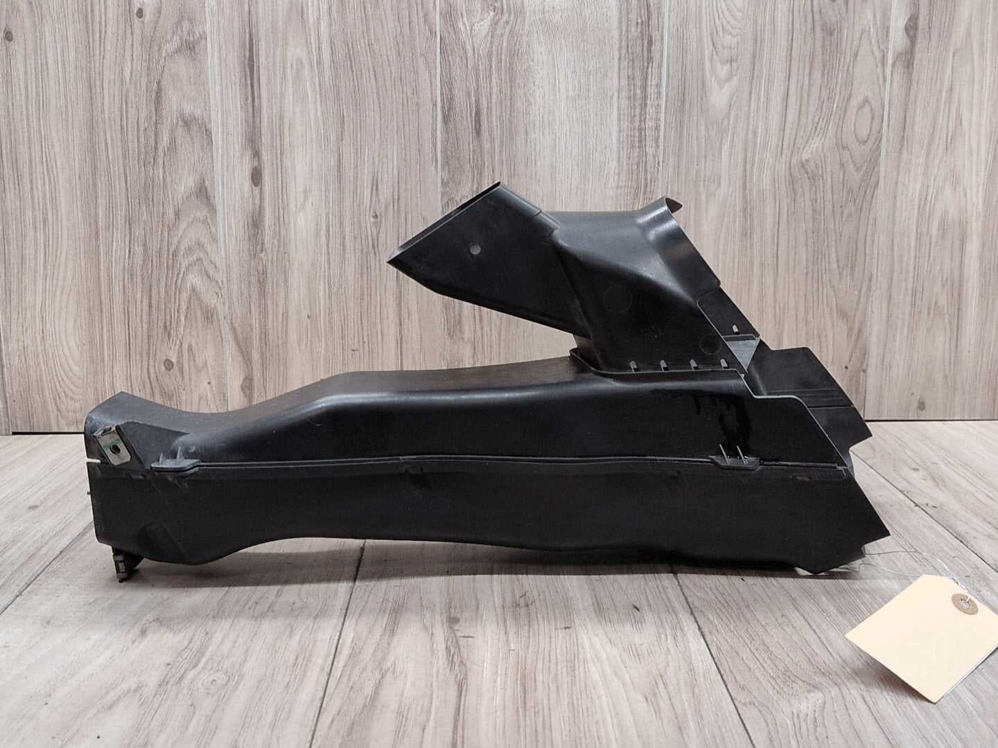 2015 - 2019 BMW X6 F86 Right Passenger Brake Air Duct 8056318 S63B44T2