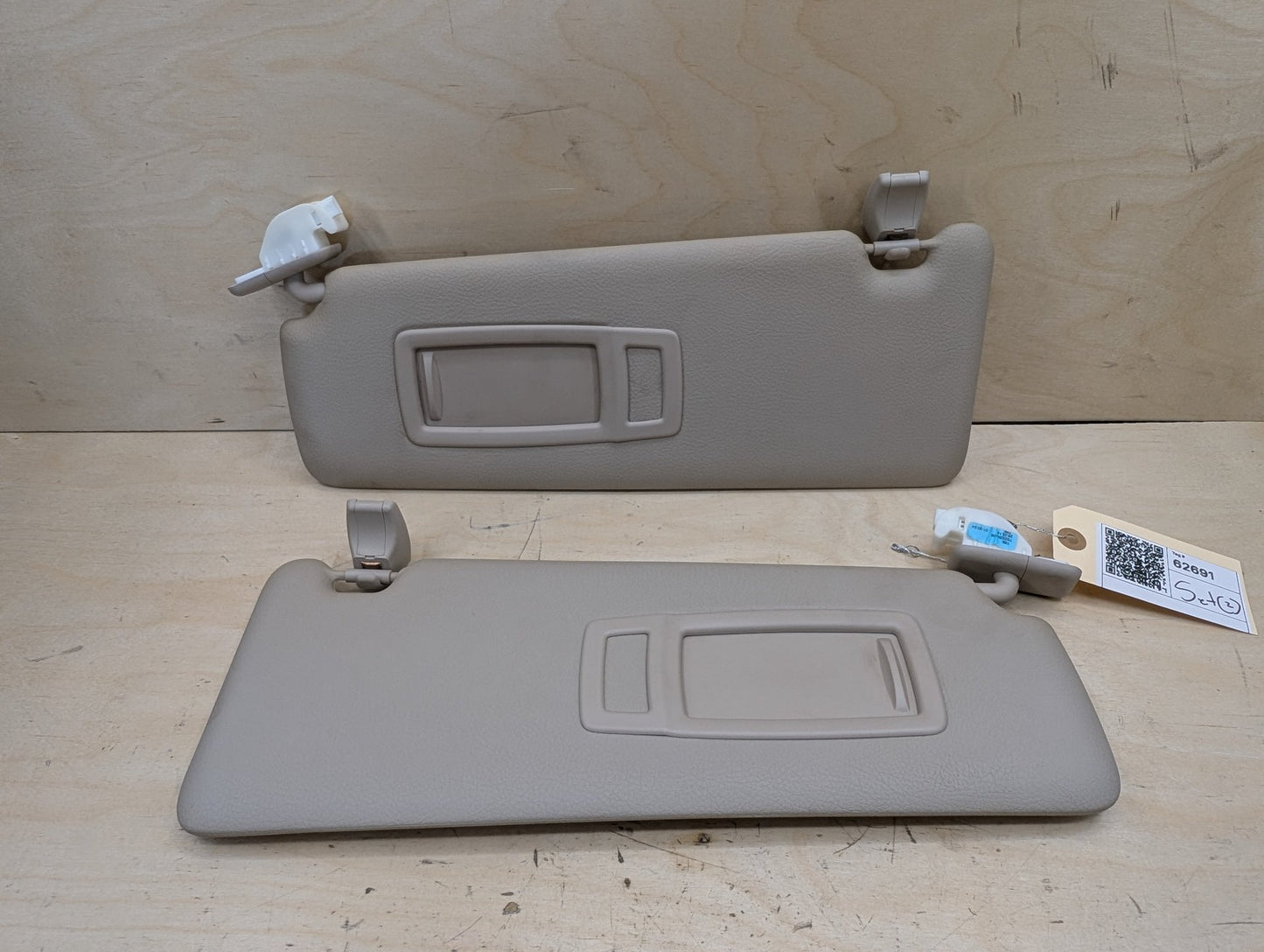 2012-2018 BMW 328i F30 Front Left Right Sun Visor SET 7322229