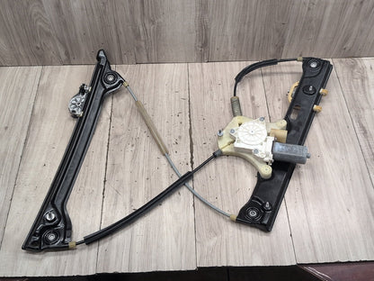 2012-2018 BMW M6 F06 Front Right Passenger Door Window Glass Regulator w/ Motor 7268798