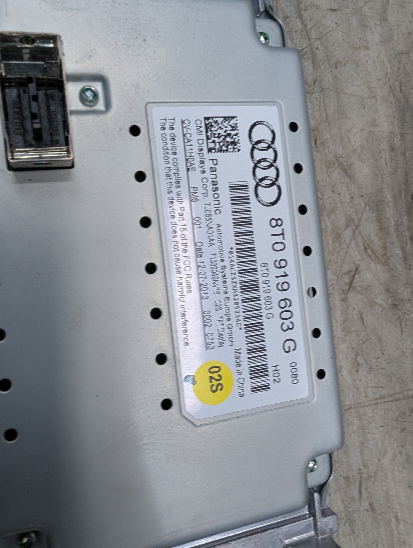 2009 - 2017 Audi Q5 8R Monitor Display Screen 8T0919603G EA888