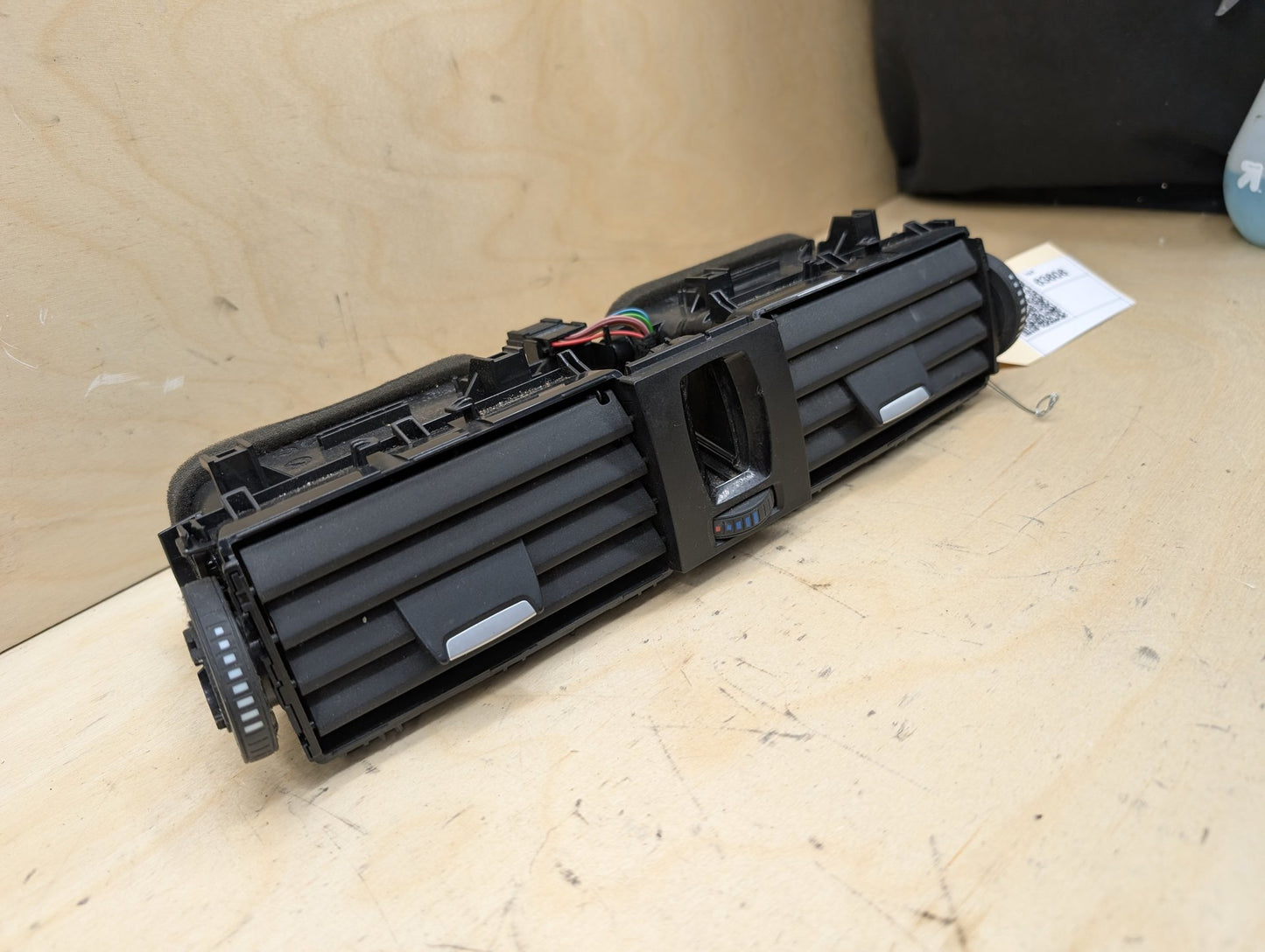 OEM BMW F30 F32 F33 F36 F80 F82 F83 M3 M4 Front Dash Central AC Air Vent Grille