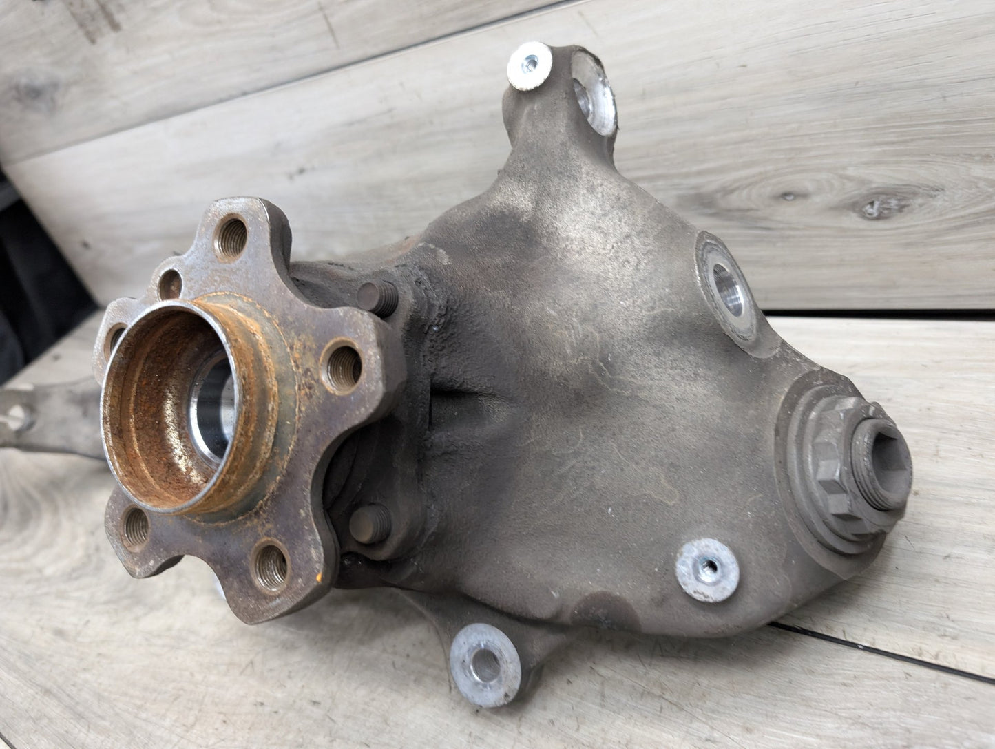 OEM BMW G30 530 540 M550 AWD Front Right Passenger Hub Spindle Knuckle Bearing