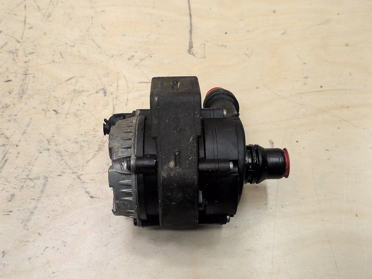 18-21 OEM BMW G01 G02 X3 X4 30 M40 Engine B46 B58 Auxiliary Cooling Water Pump