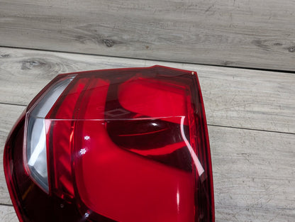 14-18 BMW OEM F15 F85 X5 X5M Rear Right Passenger Side Outer Stop Tail Light