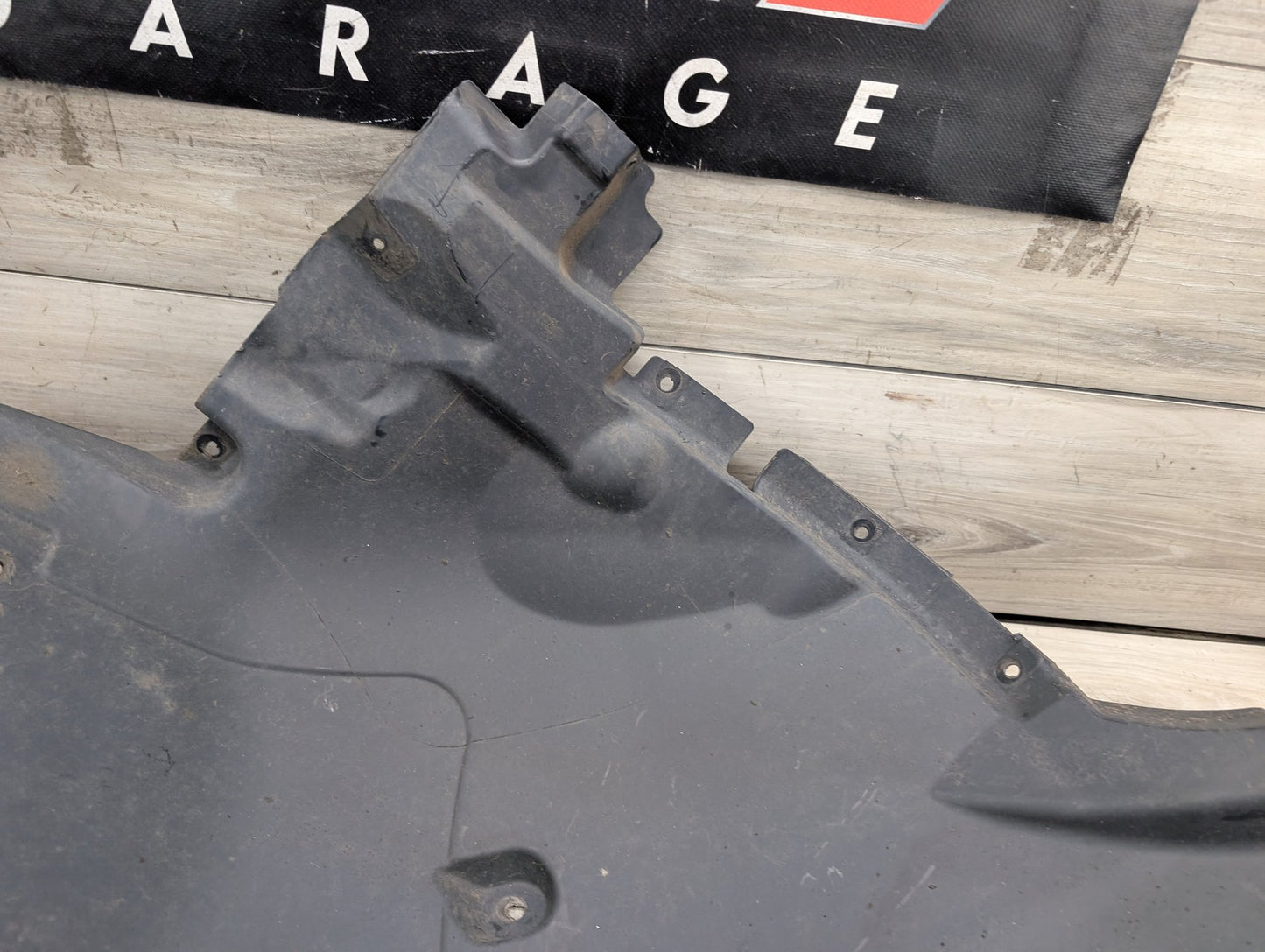 2007-2013 BMW X5 E70 Front Left Driver Wheel Fender Liner Splash Guard 7234832