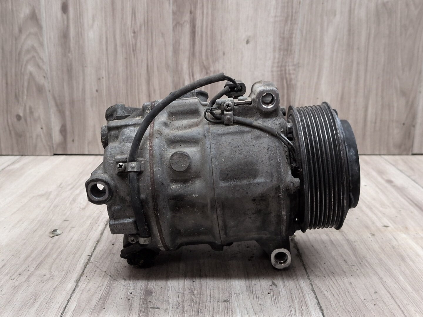 OEM BMW F90 F93 G05 G07 G12 G16 G30 AC Compressor Clutch Pump W/ Pulley N63 S63