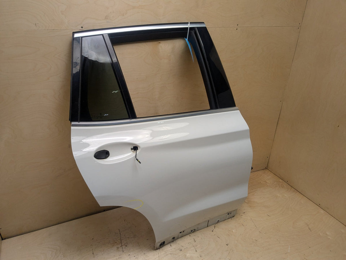 *18-24 OEM BMW X3 G01 Rear Right Passenger Door Shell Panel White 300