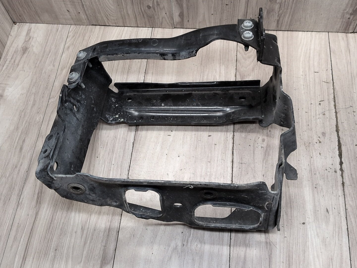 OEM BMW G11 G12 G30 F90 M5 M8 Front Driver Bumper Radiator Support Bracket
