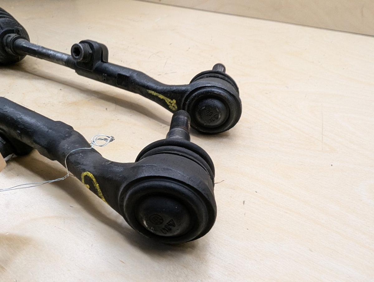 2007-2013 BMW 335i E93 Left Right Tie Rod W/ Boot SET 6765235 OEM