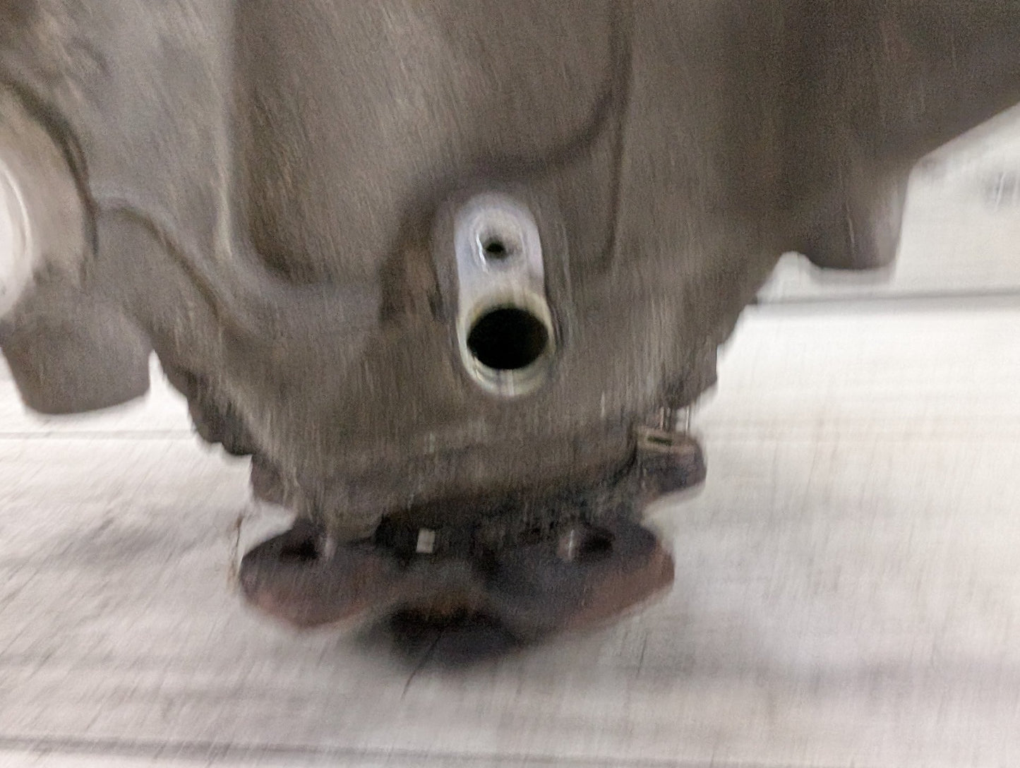 2017-2023 BMW M550i xDrive G30 Rear Left Driver Spindle Knuckle w/ Bearing 6866337