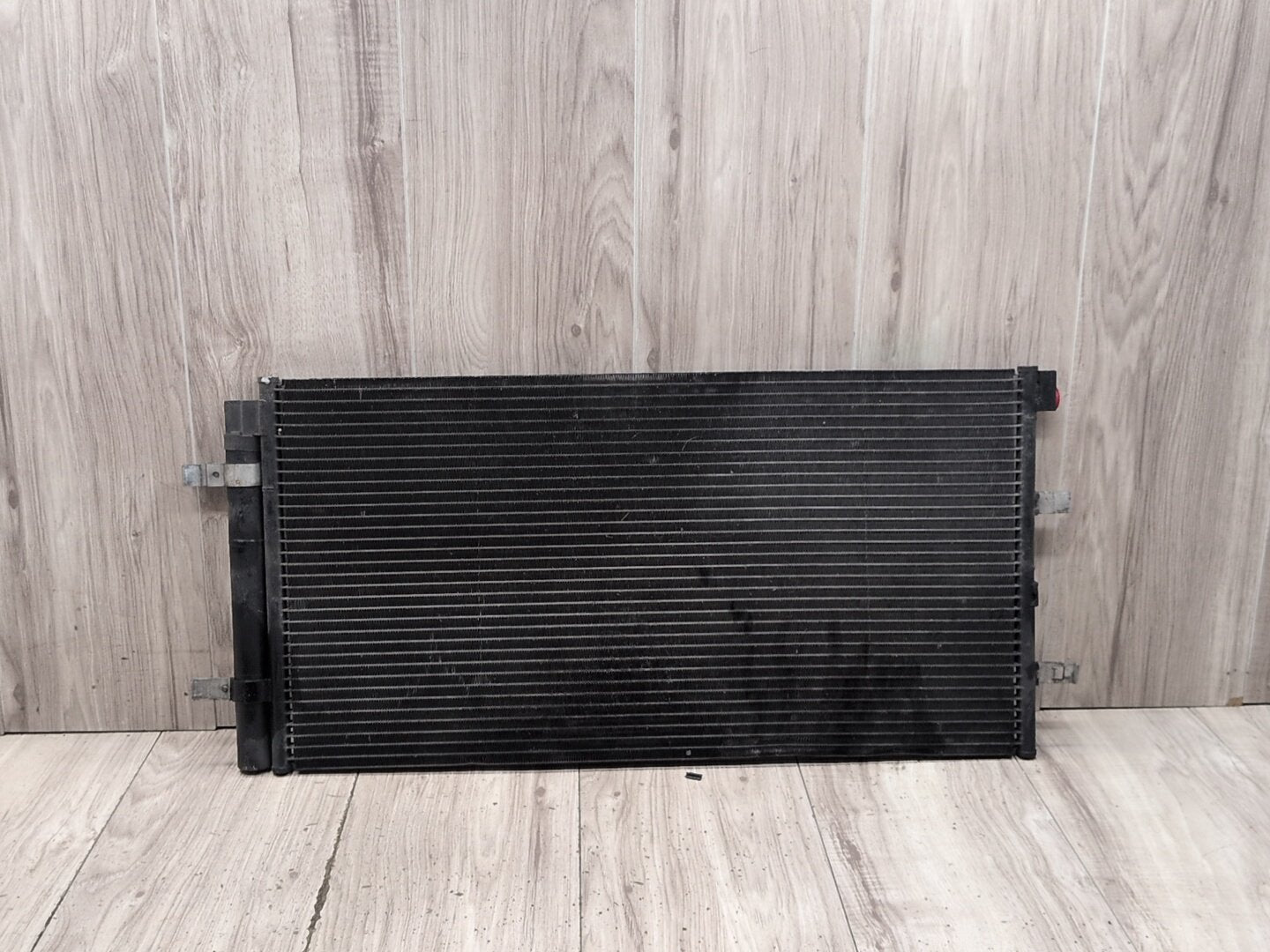2008-2017 Audi S5 8T Cooling Radiator 8K02604011AA