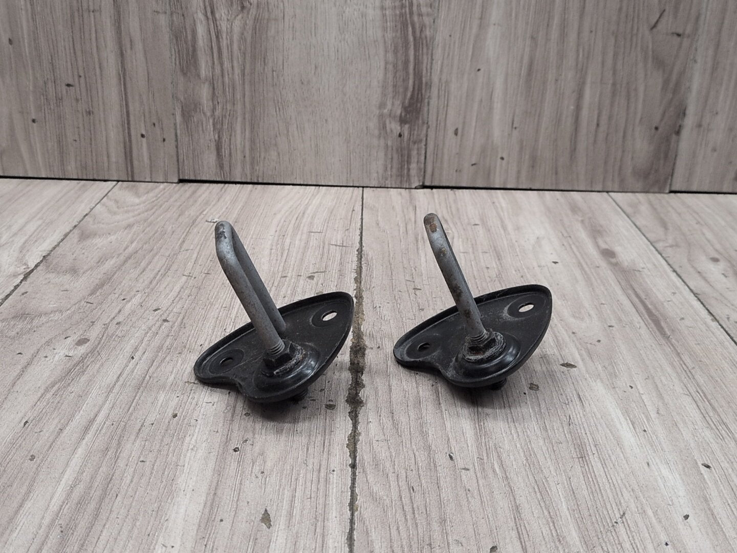 OEM BMW F90 F97 G01 G05 G06 G07 G12* G30 X3 X5 Hood Safety Latch Hook Pair SET