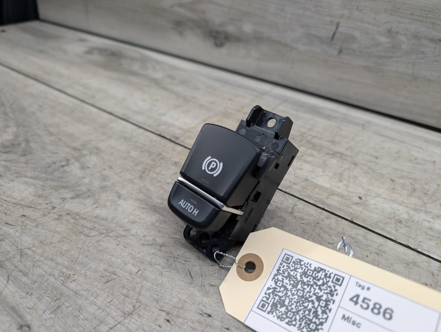 OEM BMW F90 M5 G30 G01 X3 G02 X4 F97 F98 Parking Brake Auto Hold Switch BLACK