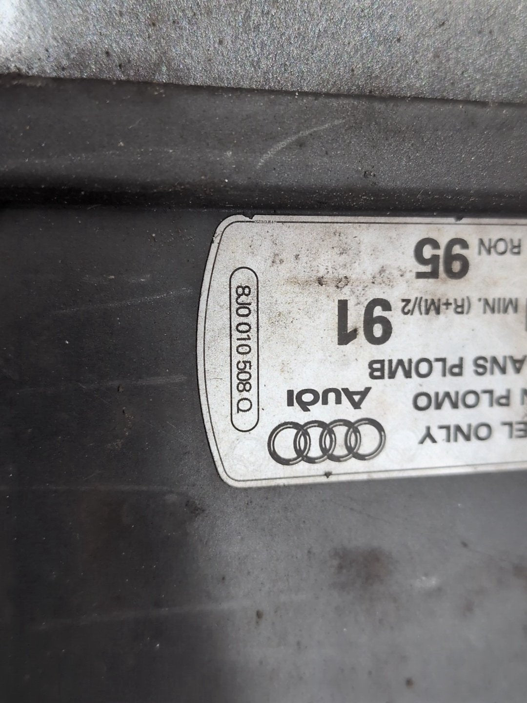 2015-2018 Audi Q3 8U Fuel Gas Tank Filler Cap 8J0010508Q OEM
