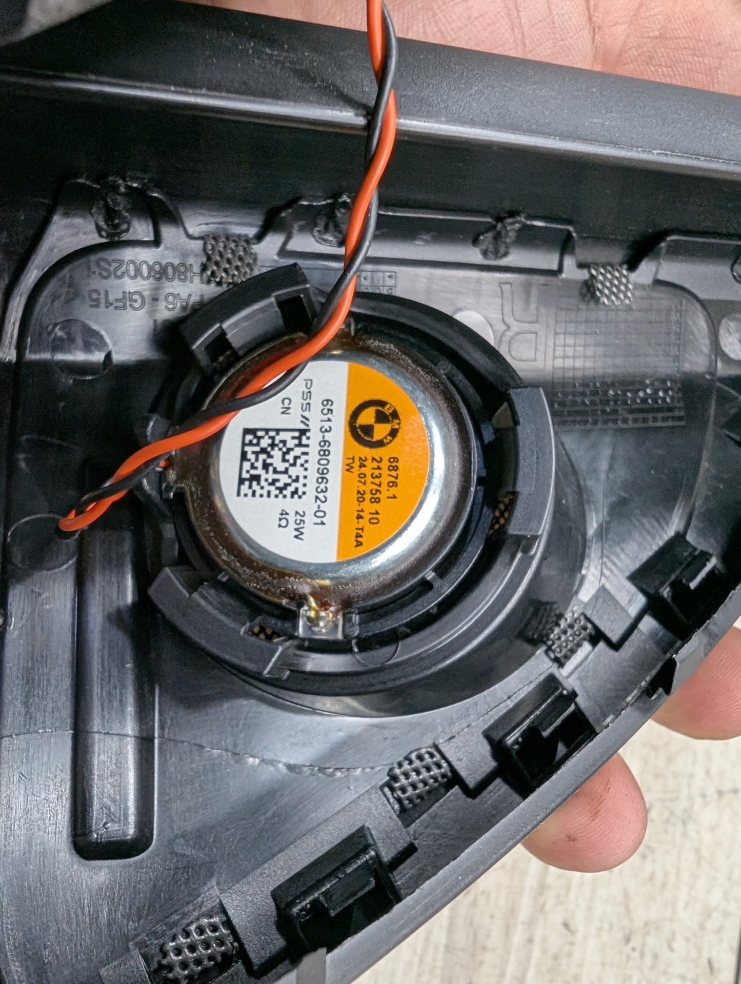 2019-2026 BMW X5 G05 Front Left Driver Door Triangle Corner Speaker Assembly 6809632