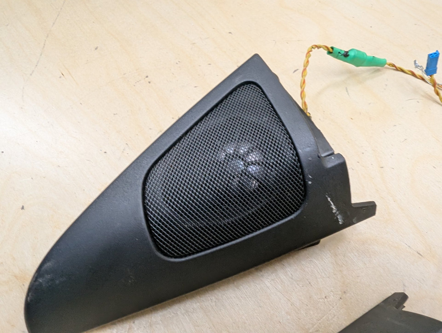 2007-2013 BMW 335i E93 Front Left Right Door Triangle Corner Speaker Assemblys SET 7119174