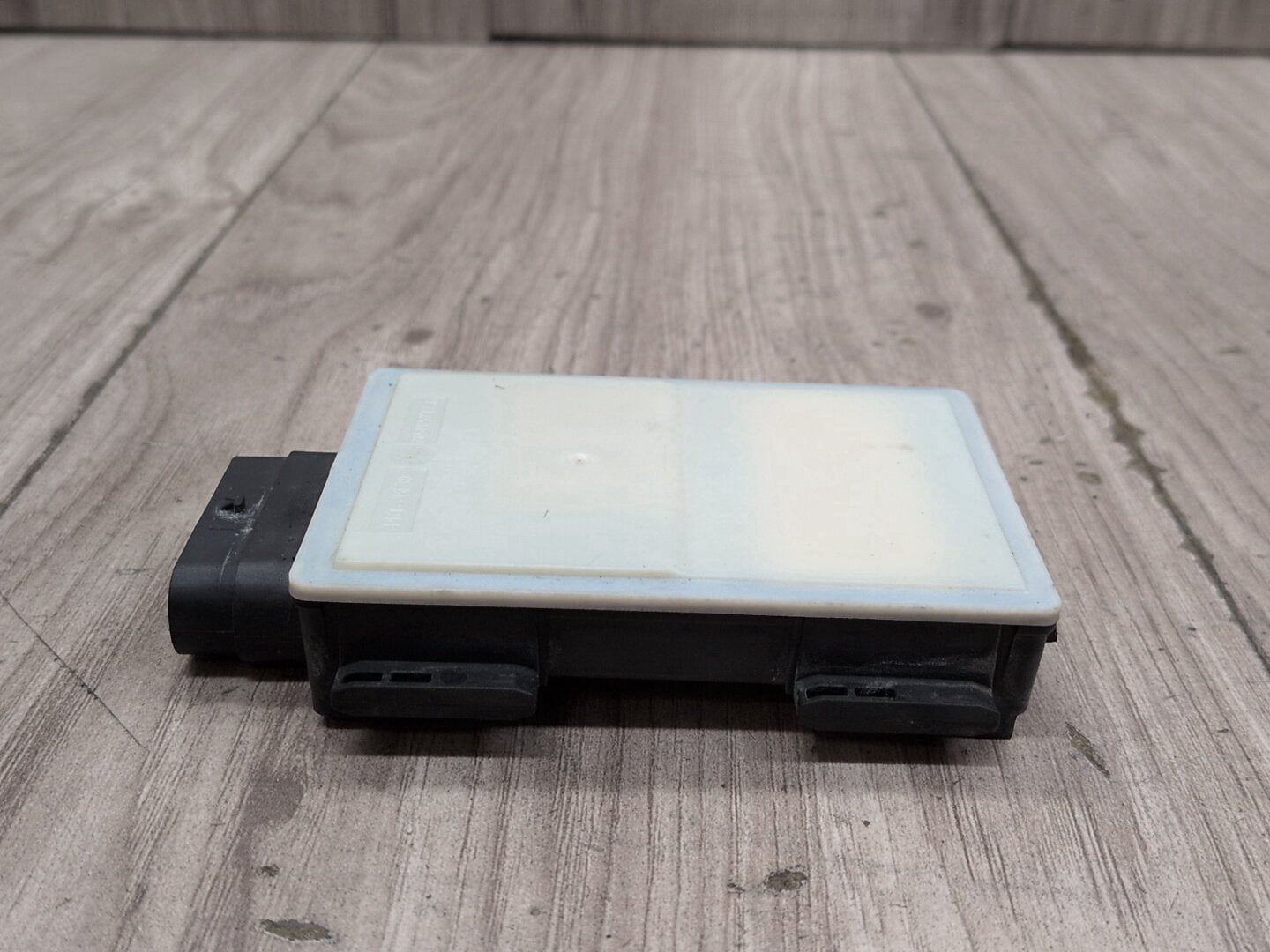 2019 - 2026 BMW X5 G05 Blind Spot Lane Sensor Radar Module 6899157 N63B44M3