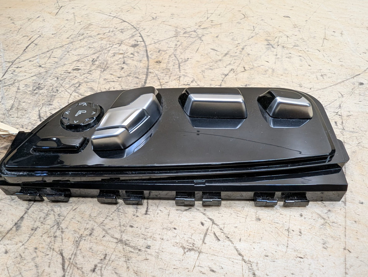 OEM BMW F90 G12 G30 530 540 M550 M5 Front Left Driver Seat Adjust Control Switch