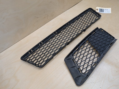 2007-2013 BMW 328i E93 Front Left Center Bumper Cover Grilles SET 7154719