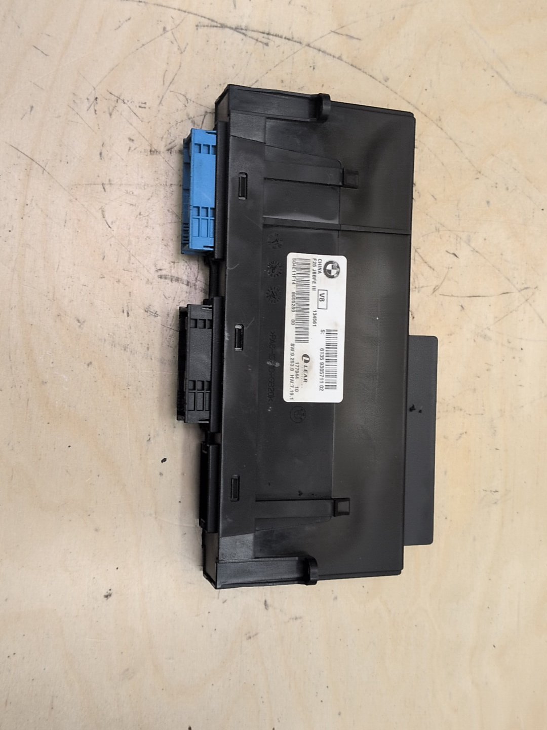 2011-2016 BMW X3 F25- PN: 9305711