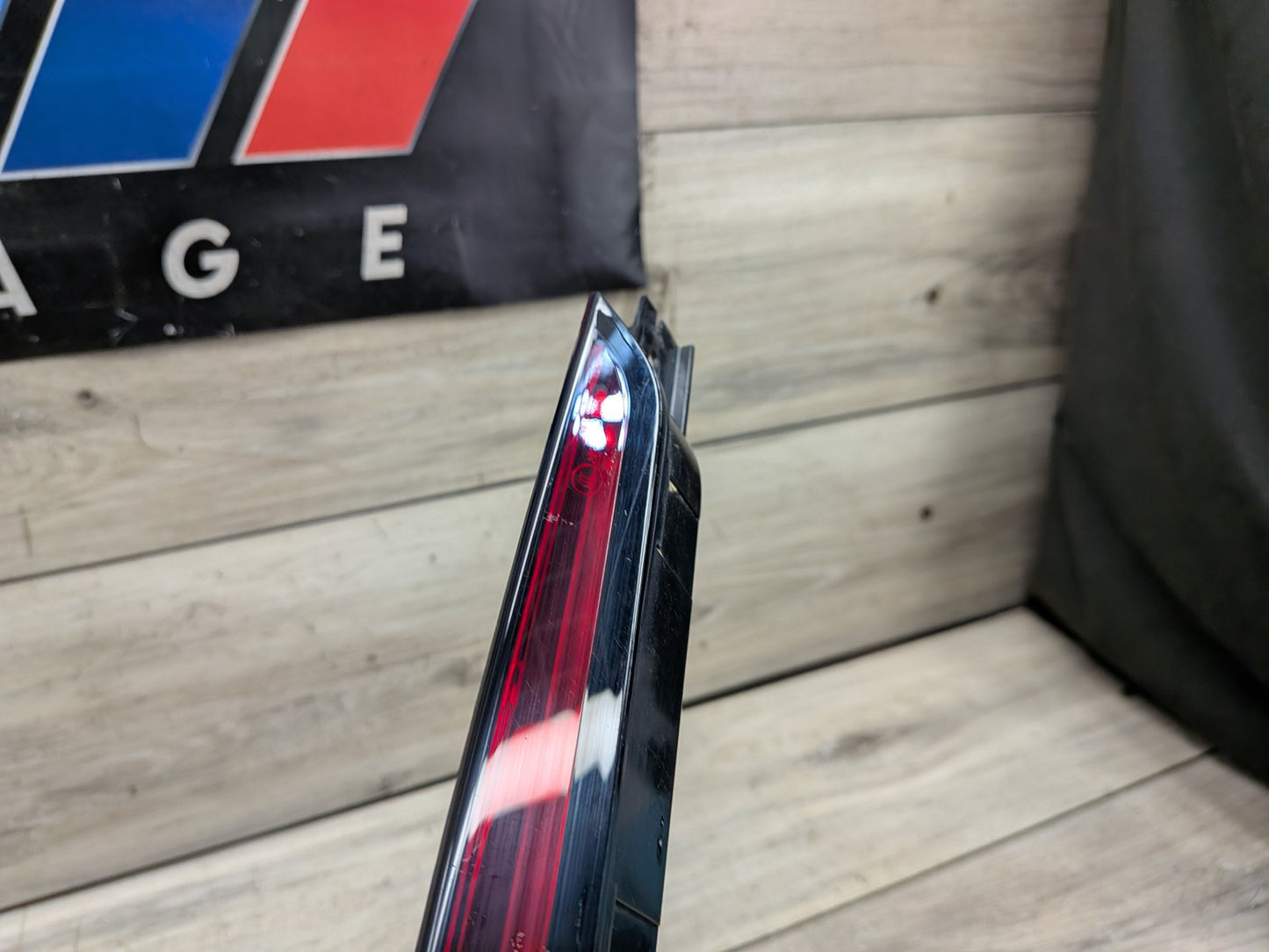 2018 - 2024 BMW X3 G01 Upper Liftgate Trunk Lid 3rd Brake Light 7426511 B46B20O1
